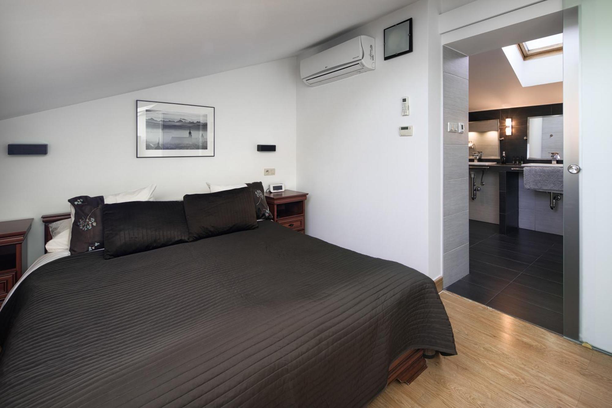 Apartament W Centrum - Duplex Penthouse In The Centre With Terrace And Air Conditioning Cracovia Exterior foto